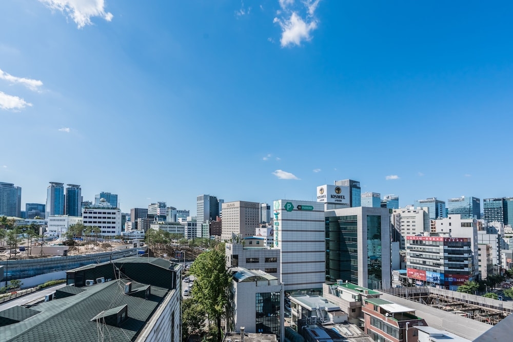 숙박 시설에서 보는 시내 전망