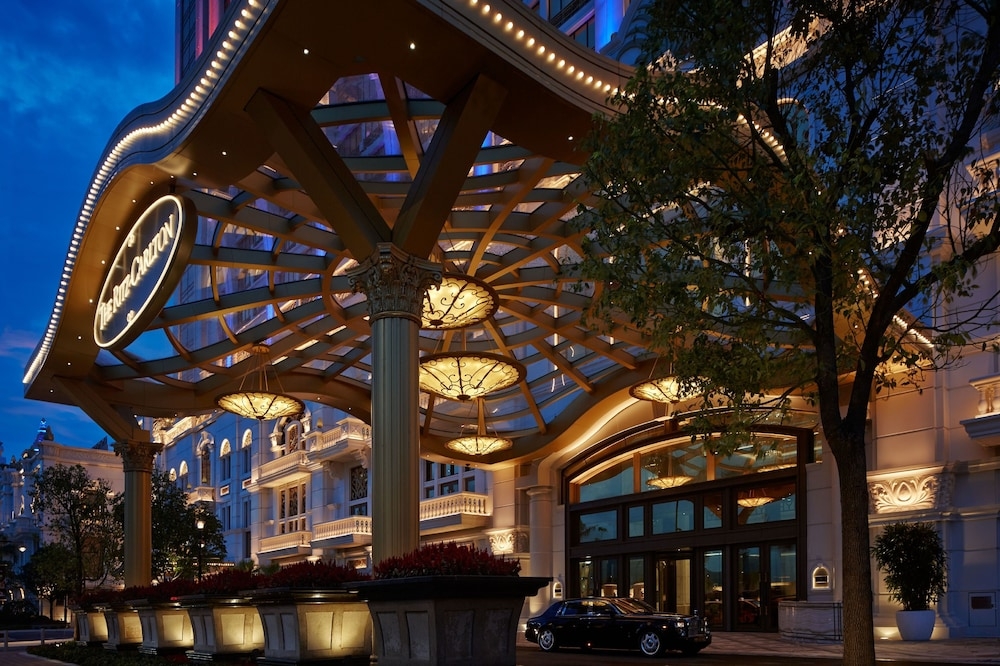 숙박 시설 입구