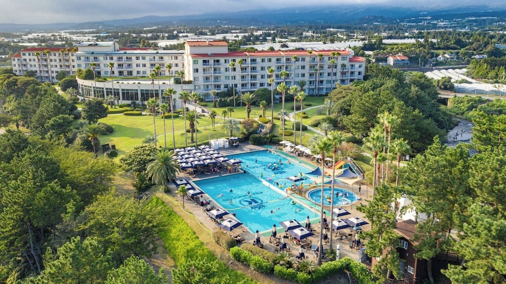 숙박 시설 정면