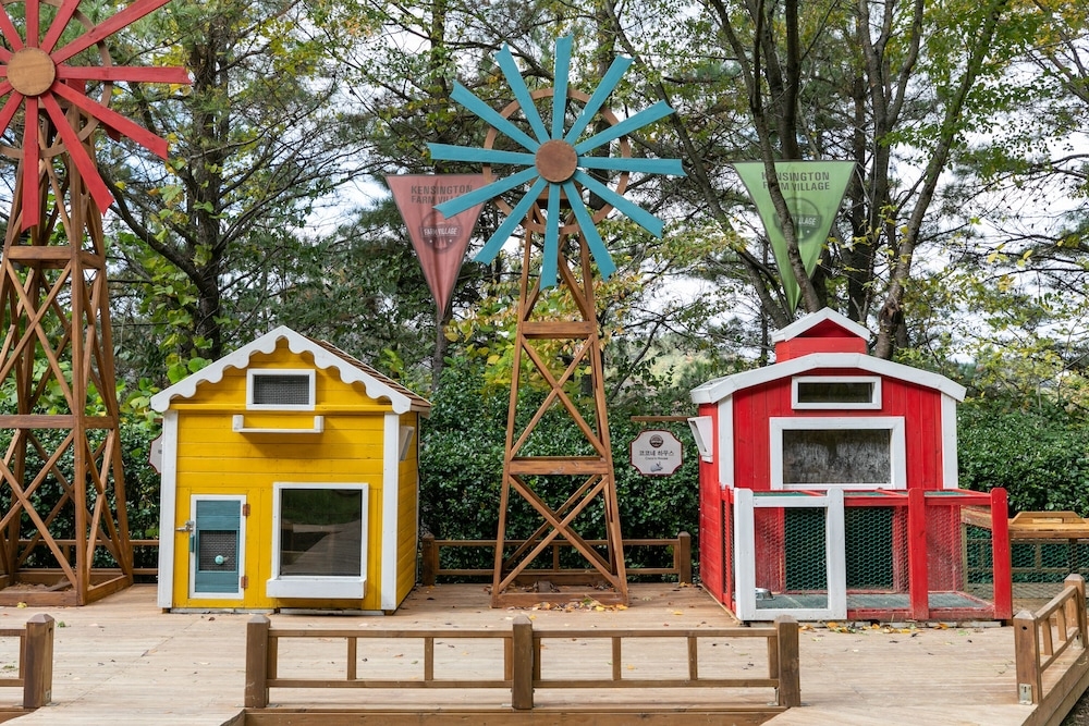 어린이 놀이 공간 - 야외