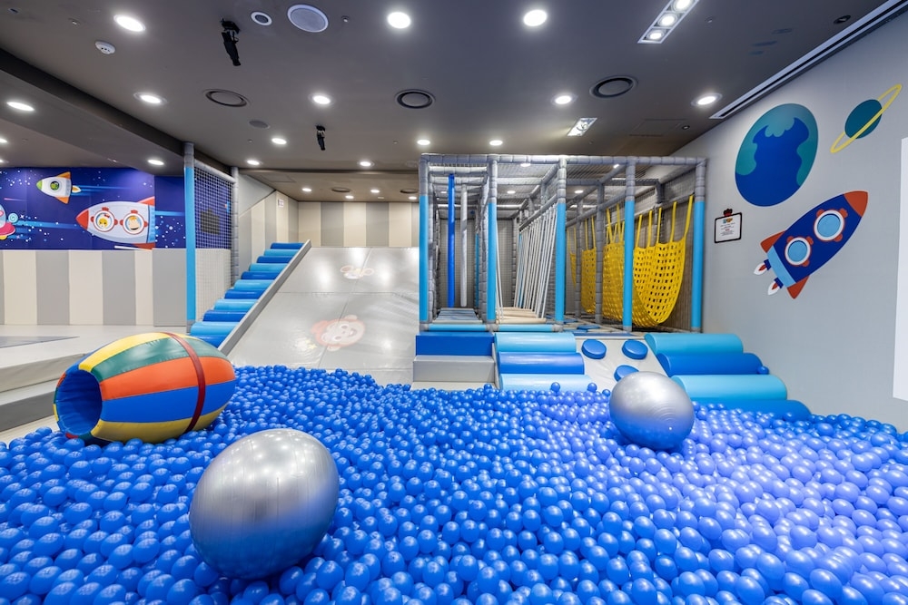 어린이 놀이 공간 - 실내