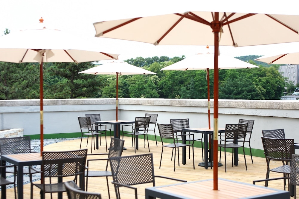 숙박 시설 구내