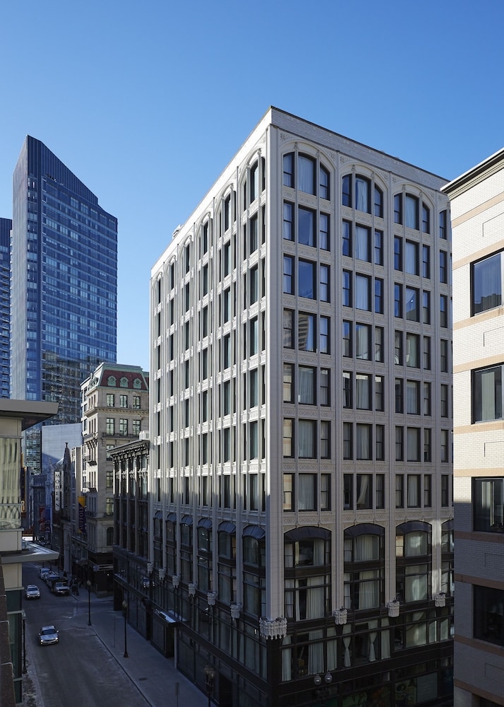 숙박 시설 정면