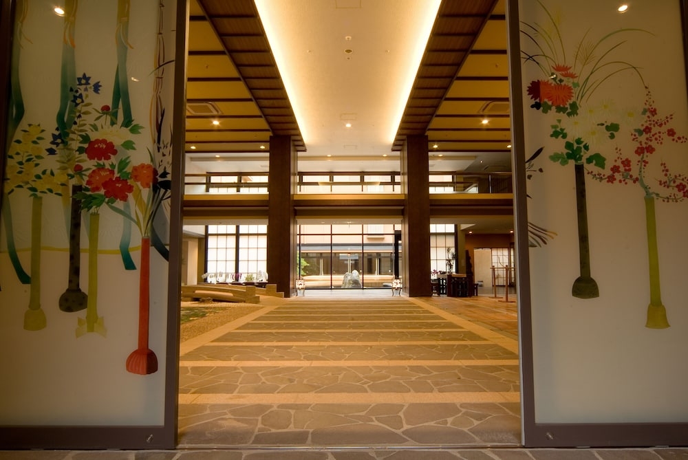 숙박 시설 입구