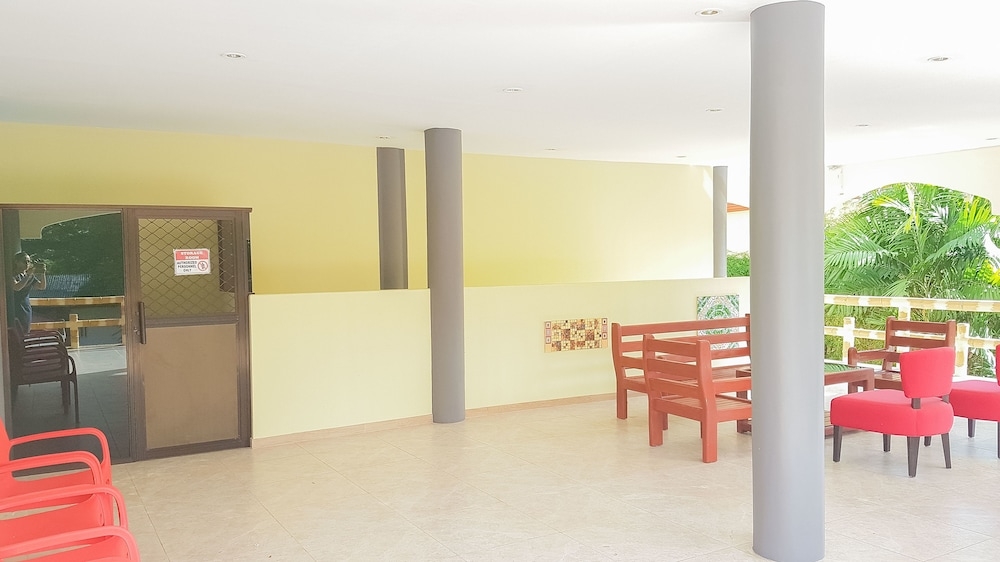 로비 좌석 공간