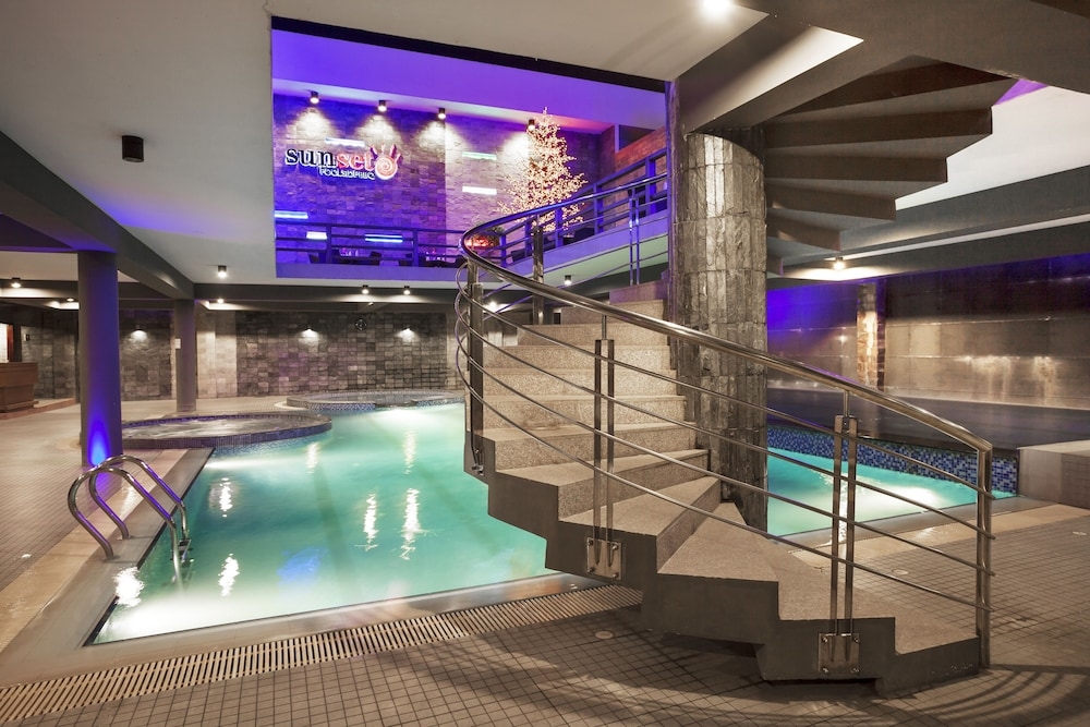 실내/야외 수영장