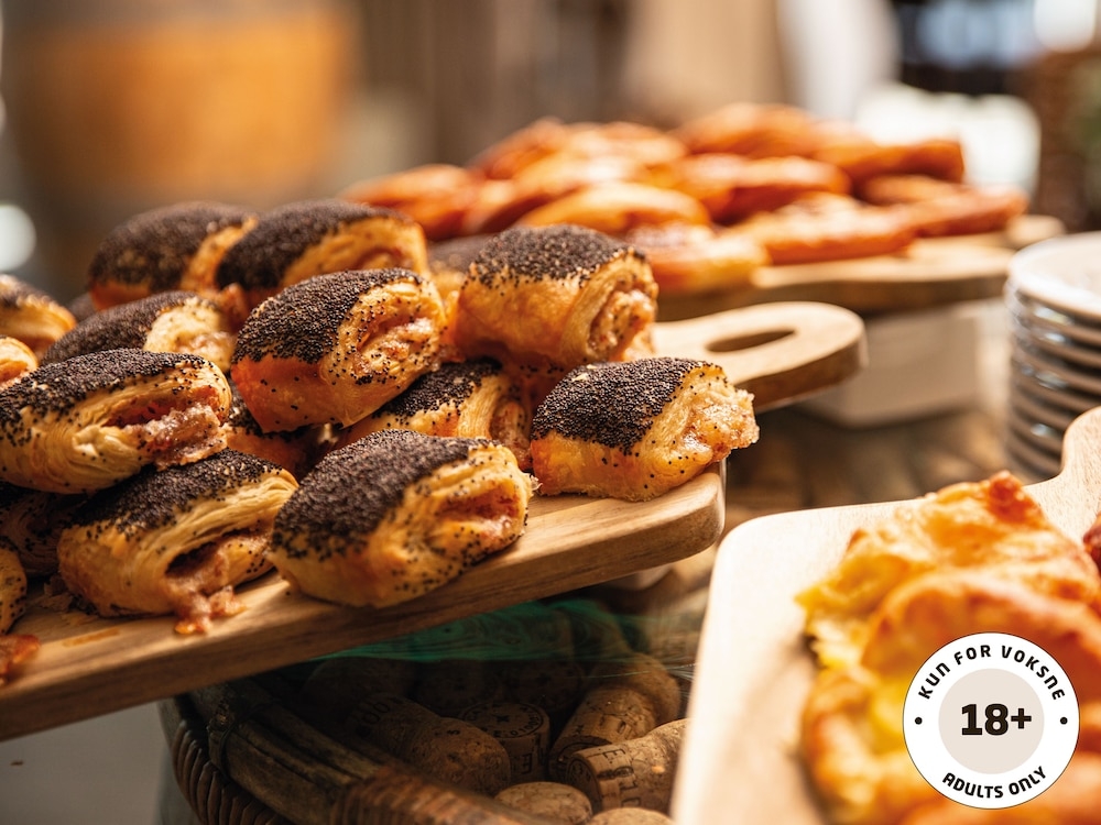 뷔페 아침 식사