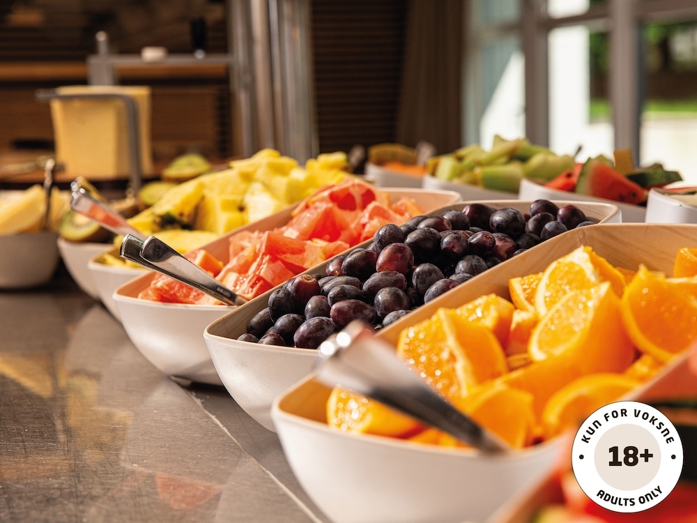 뷔페 아침 식사