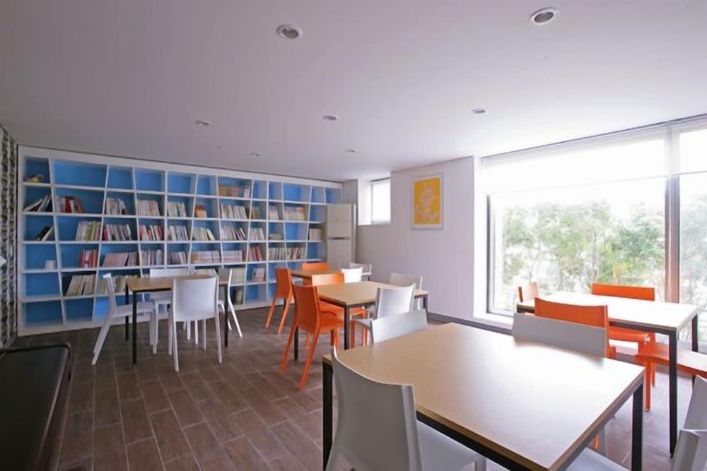 어린이 놀이 공간 - 실내