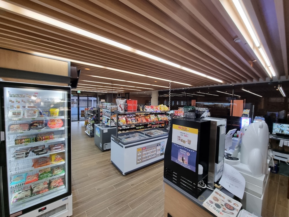 숙박 시설 내 편의 시설/서비스