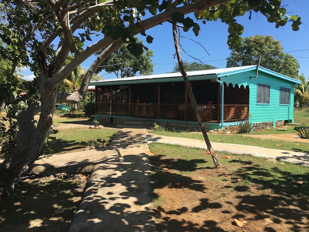 숙박 시설 정면