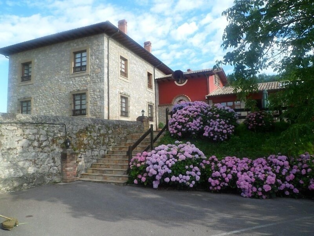 숙박 시설 정면