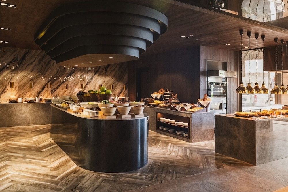 뷔페 아침 식사