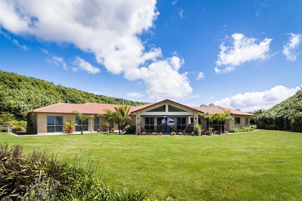 숙박 시설 정면