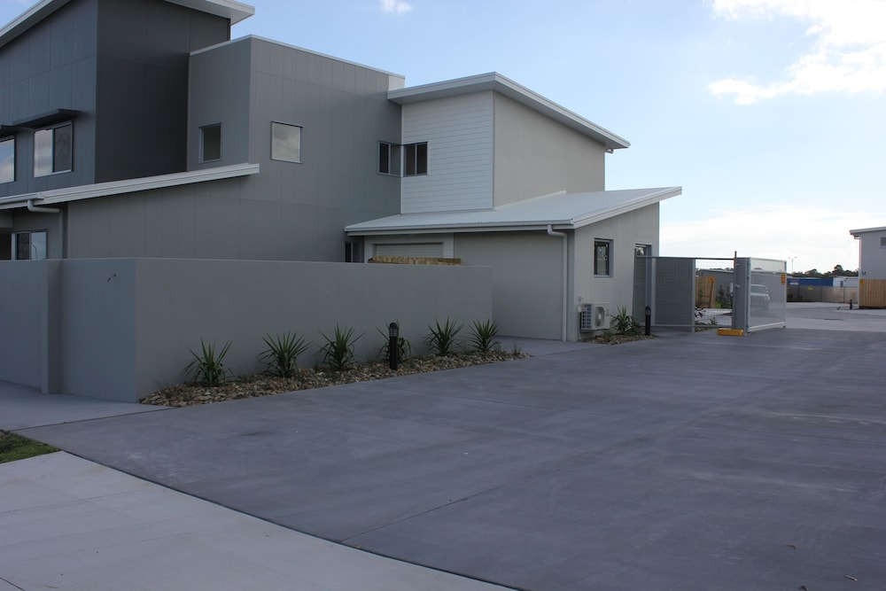 숙박 시설 입구