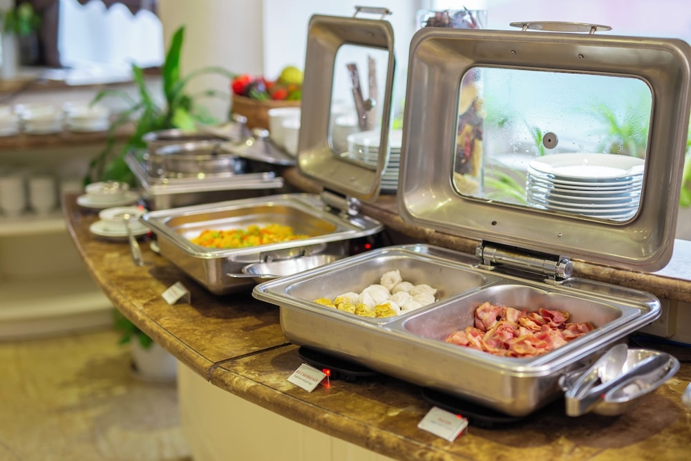 뷔페 아침 식사