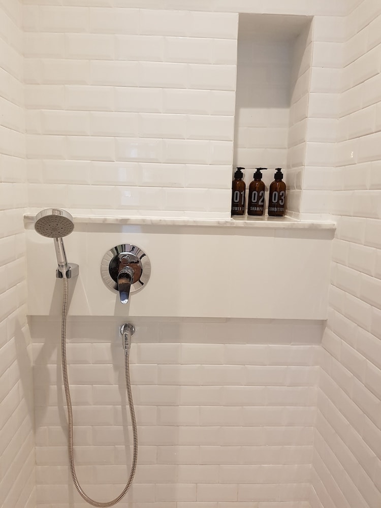 욕실 샤워