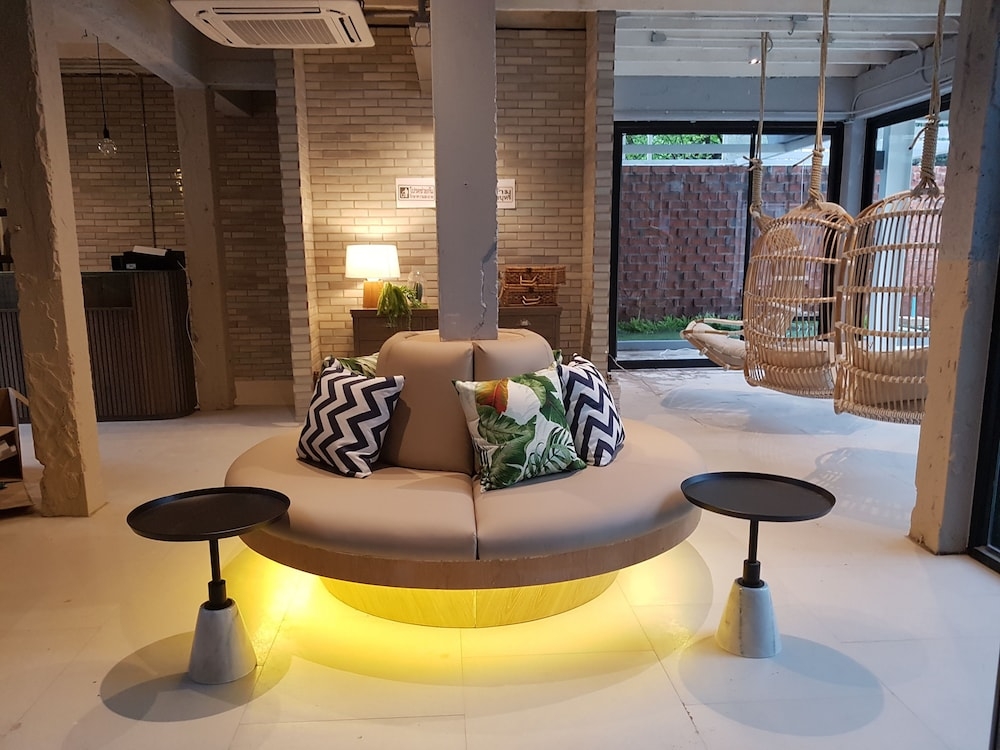 로비 좌석 공간