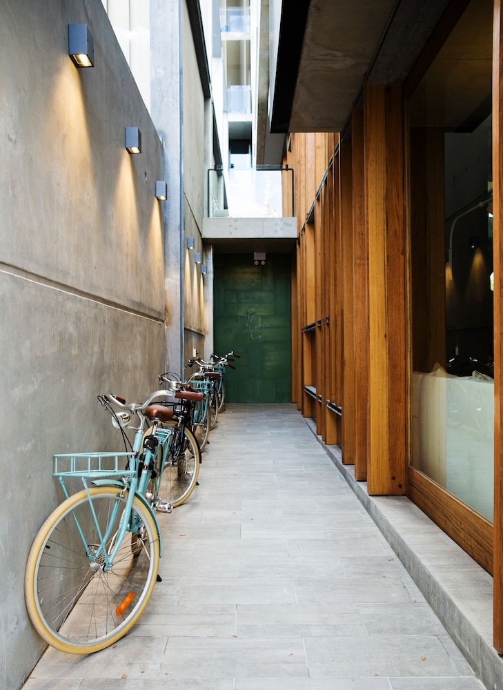 숙박 시설 입구