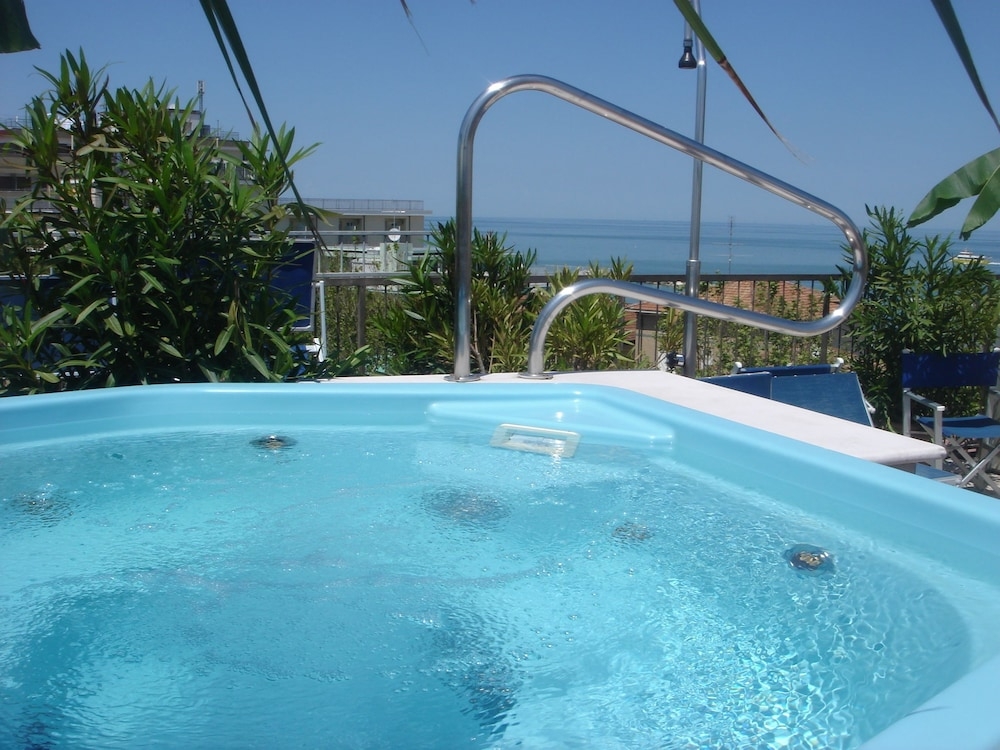 야외 스파 욕조