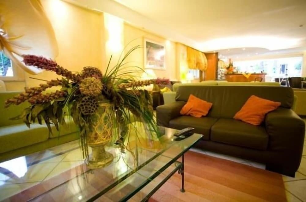 로비 좌석 공간