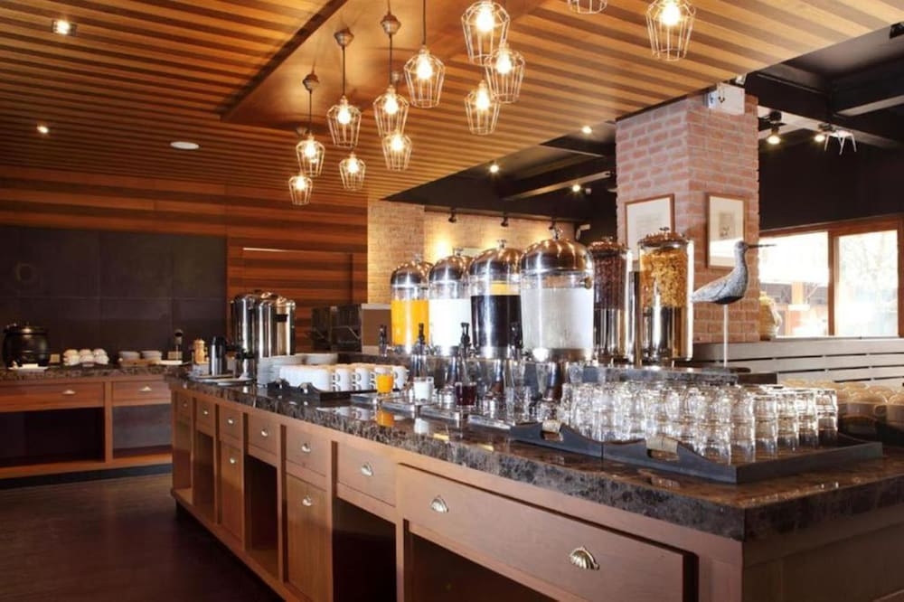 뷔페 아침 식사