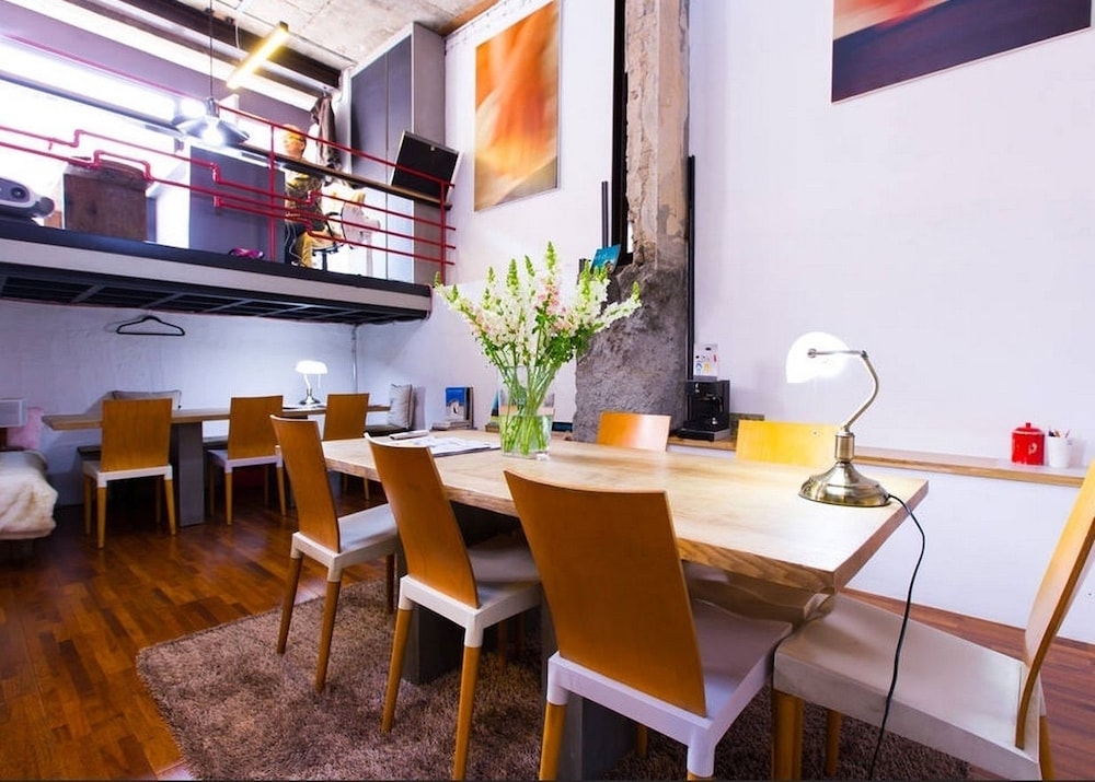 로비 좌석 공간