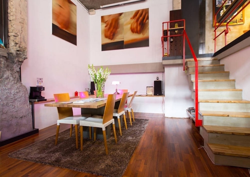 로비 좌석 공간