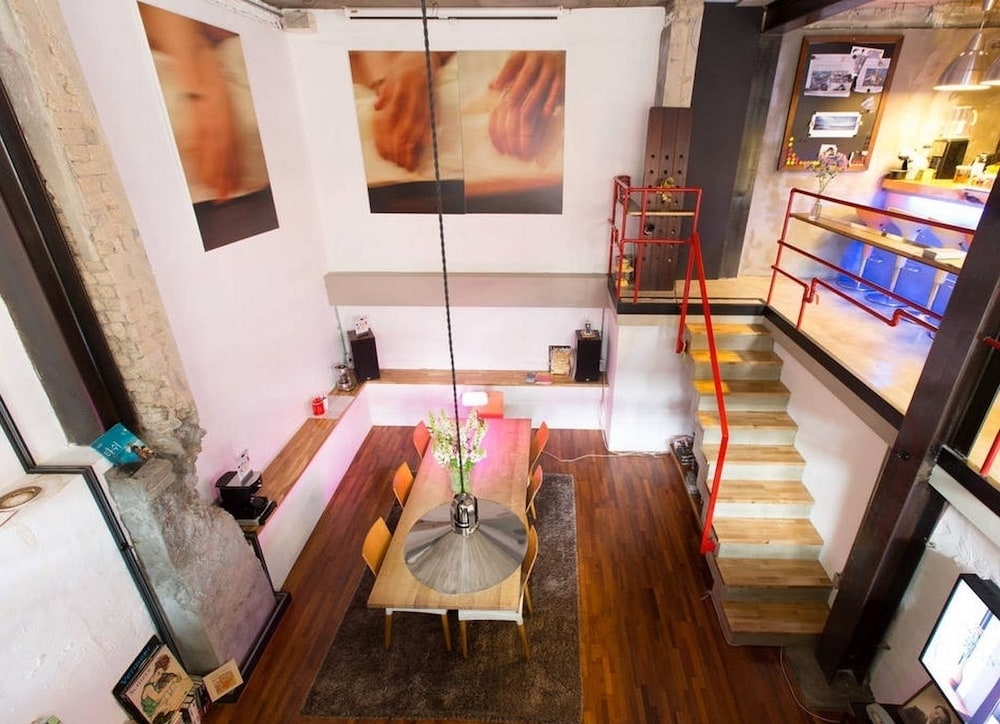 로비 좌석 공간