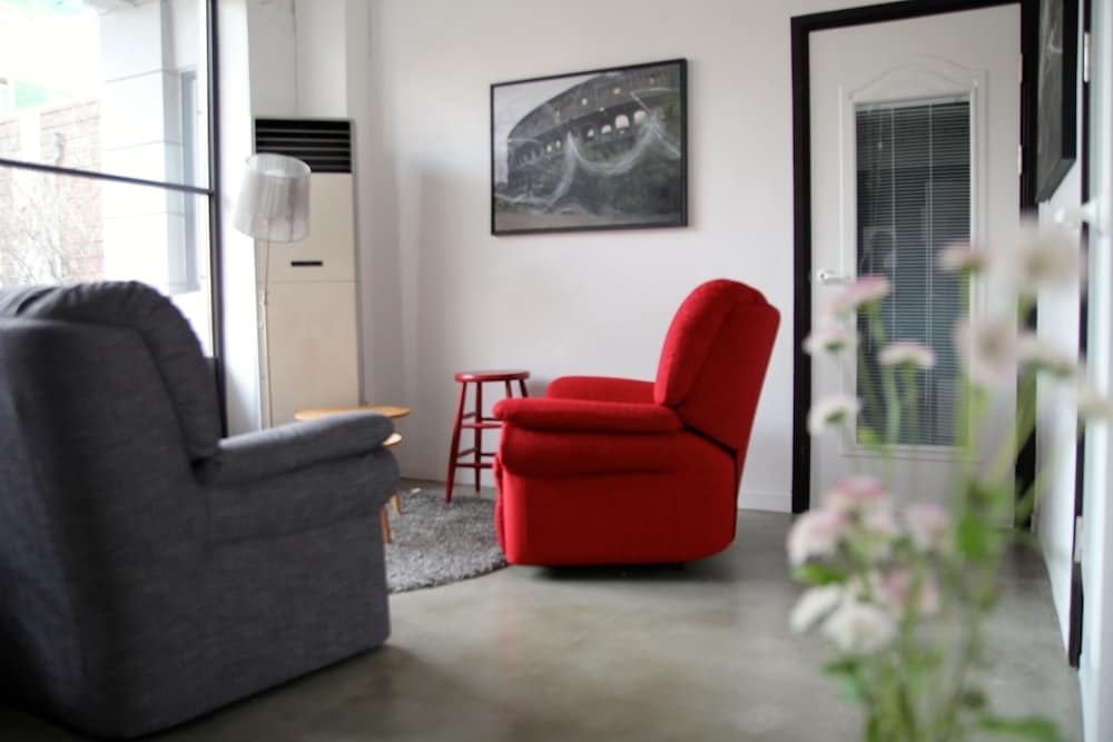 로비 좌석 공간