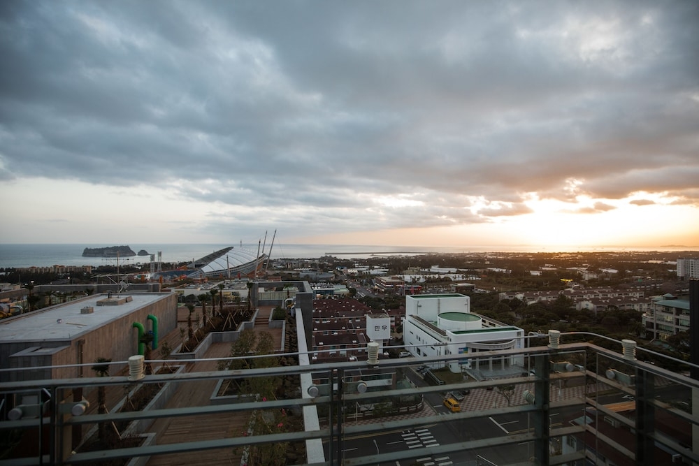 숙박 시설에서 보는 주변 전망