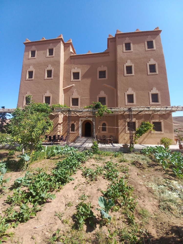 숙박 시설 정면