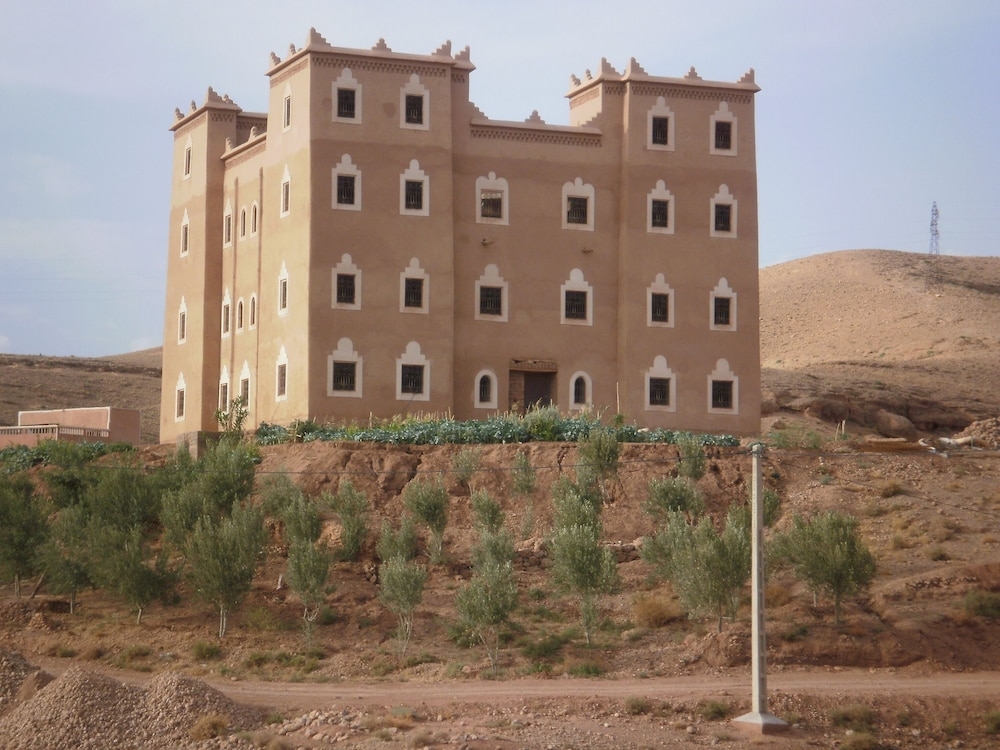 숙박 시설 정면