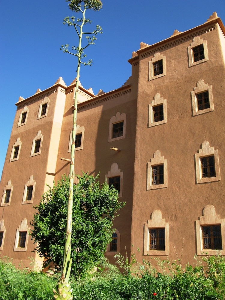 숙박 시설 정면