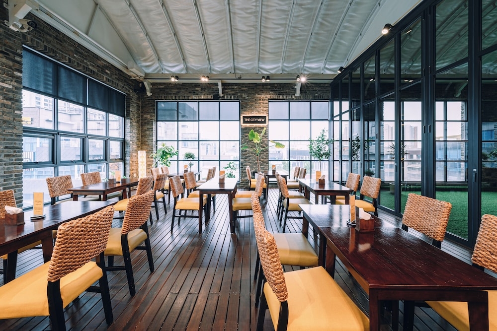 뷔페 아침 식사