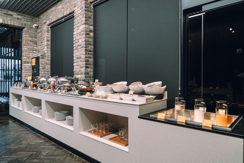 뷔페 아침 식사