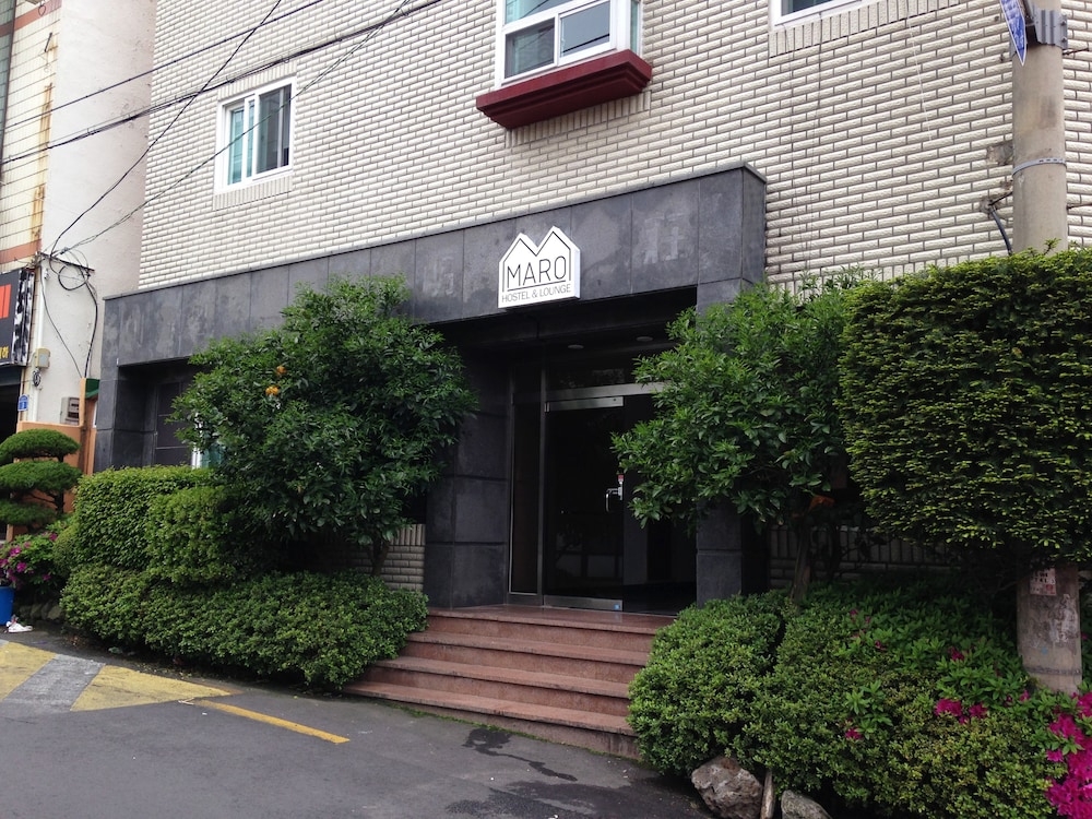 숙박 시설 정면