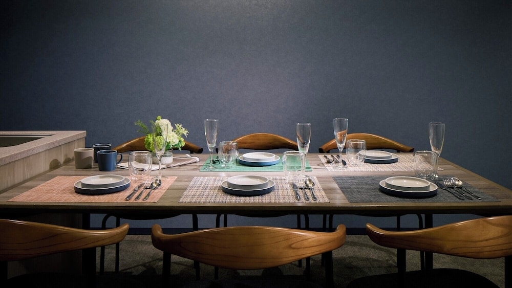 객실 내 식사 공간