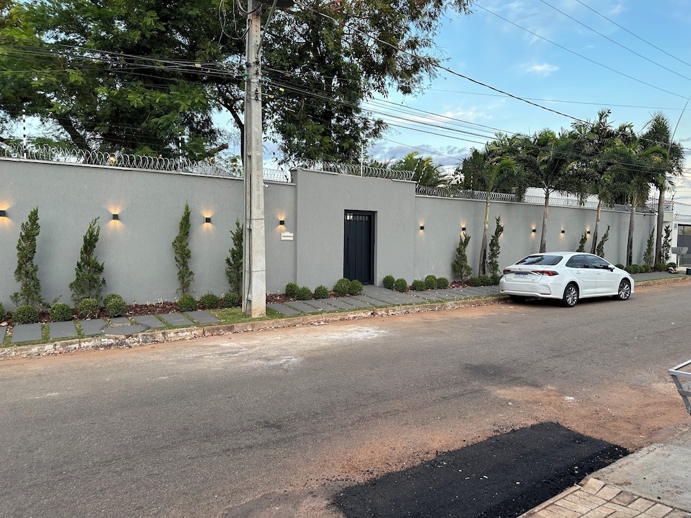 숙박 시설 입구