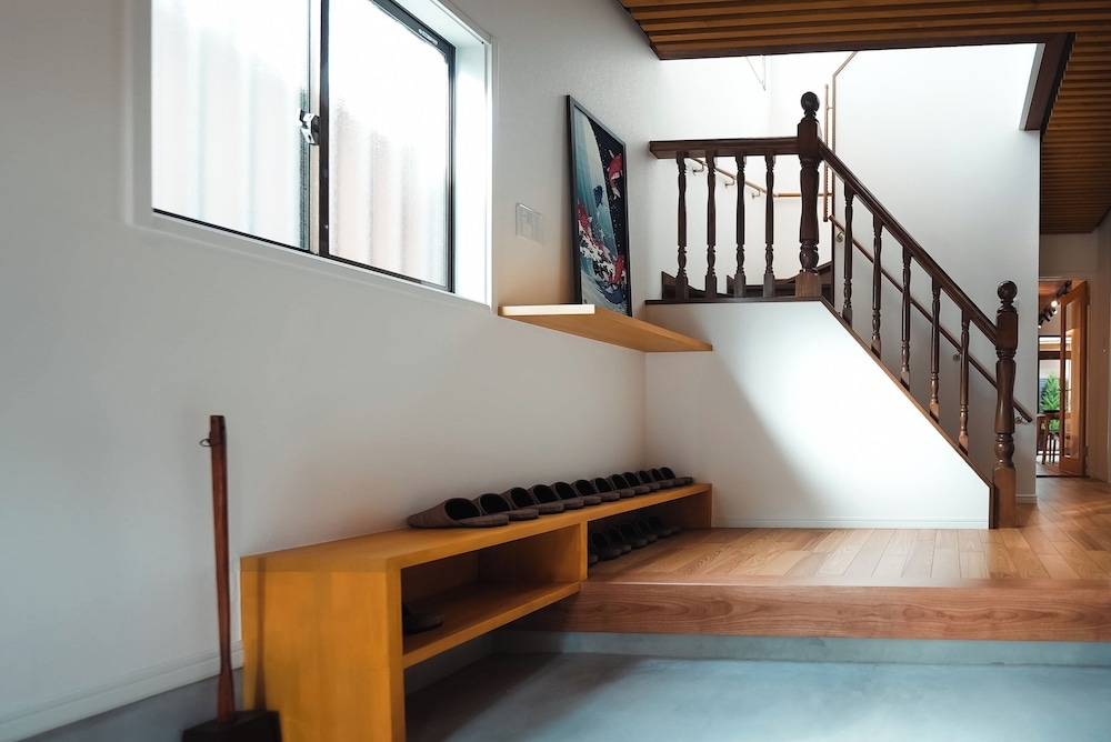 숙박 시설 입구