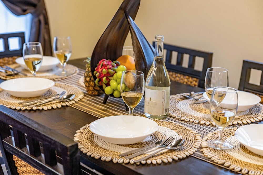 객실 내 식사 공간