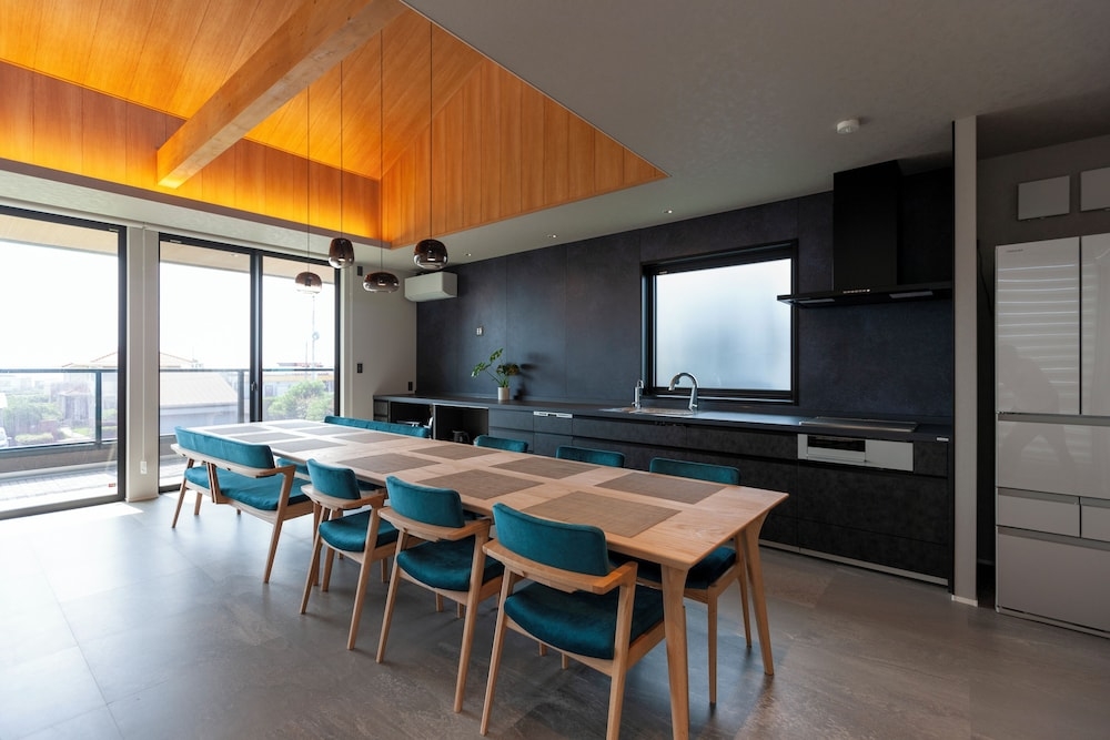 객실 내 식사 공간