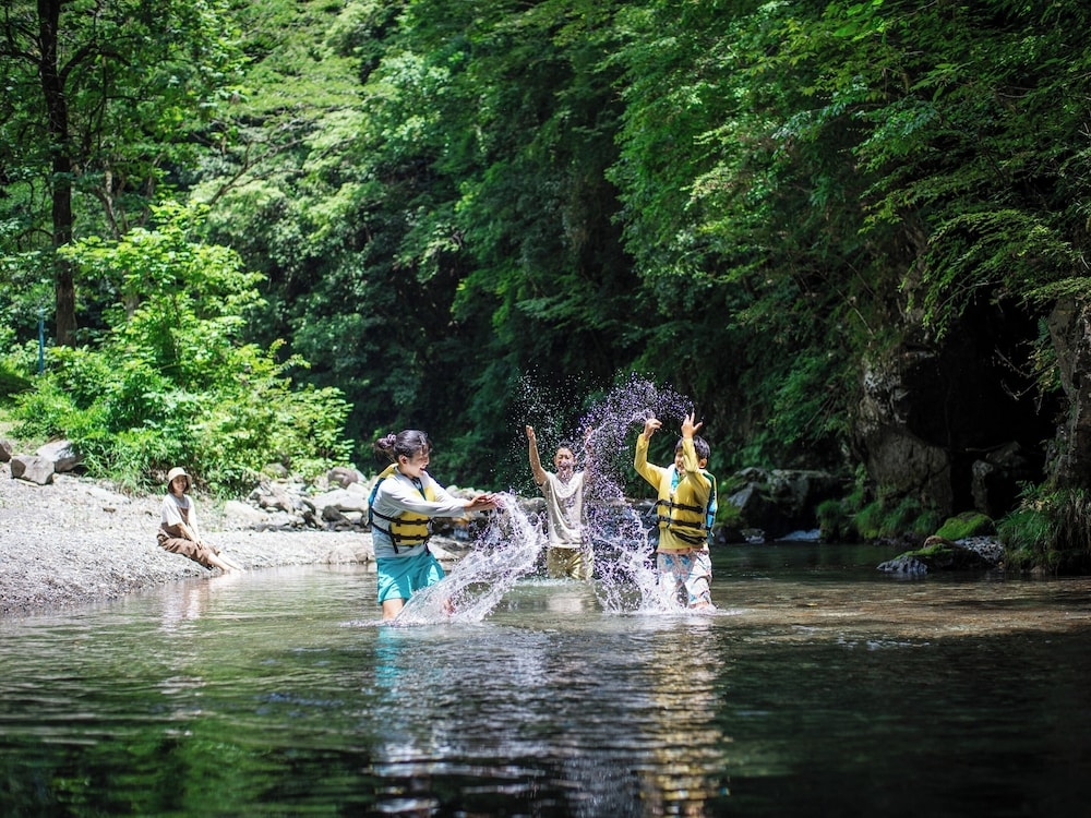 숙박 시설 내 편의 시설/서비스