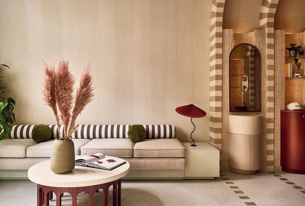 로비 좌석 공간