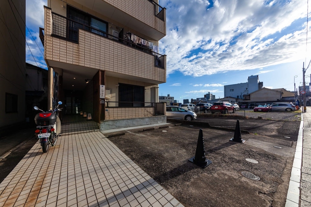 숙박 시설 정면