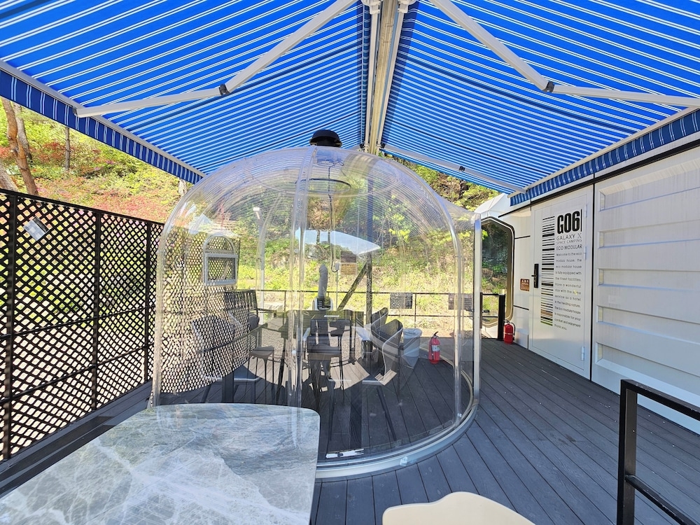 숙박 시설 정면