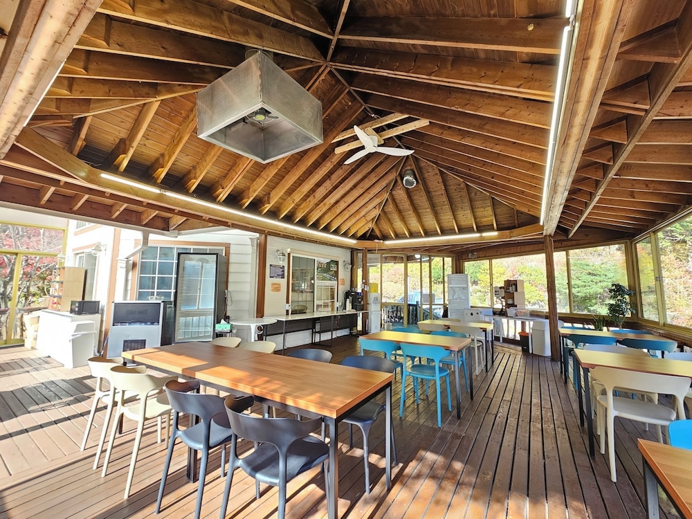 숙박 시설 정면