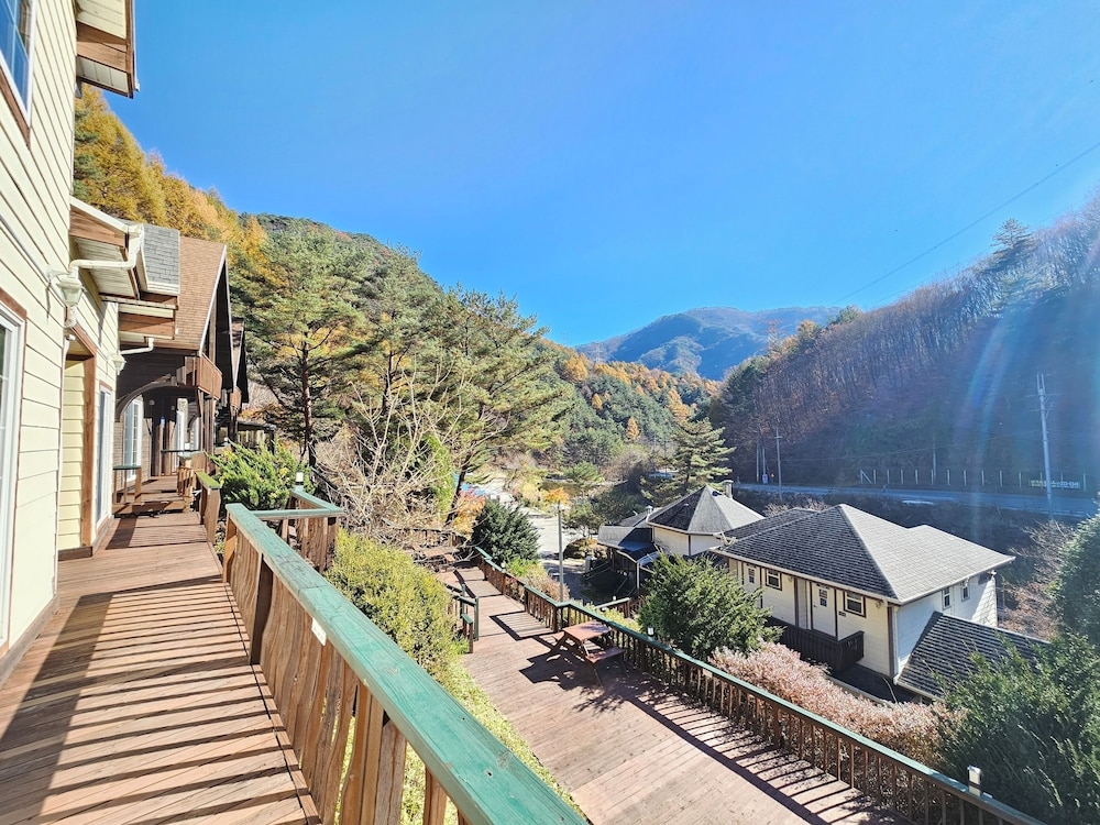 숙박 시설에서 보는 주변 전망