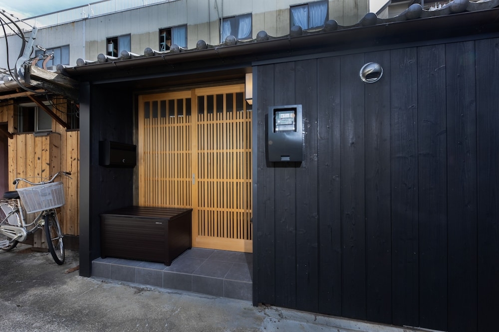 숙박 시설 정면