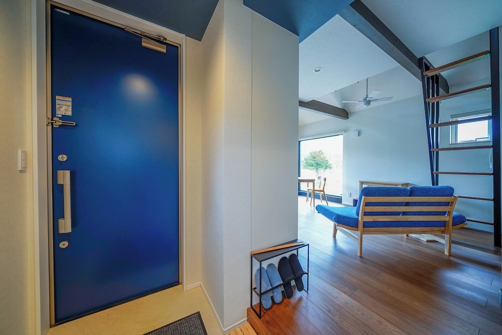 숙박 시설 정면